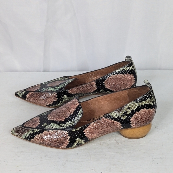 Jeffrey Campbell Viona Snakeskin Wood Heel Pointed Loafers - Picture 4 of 8